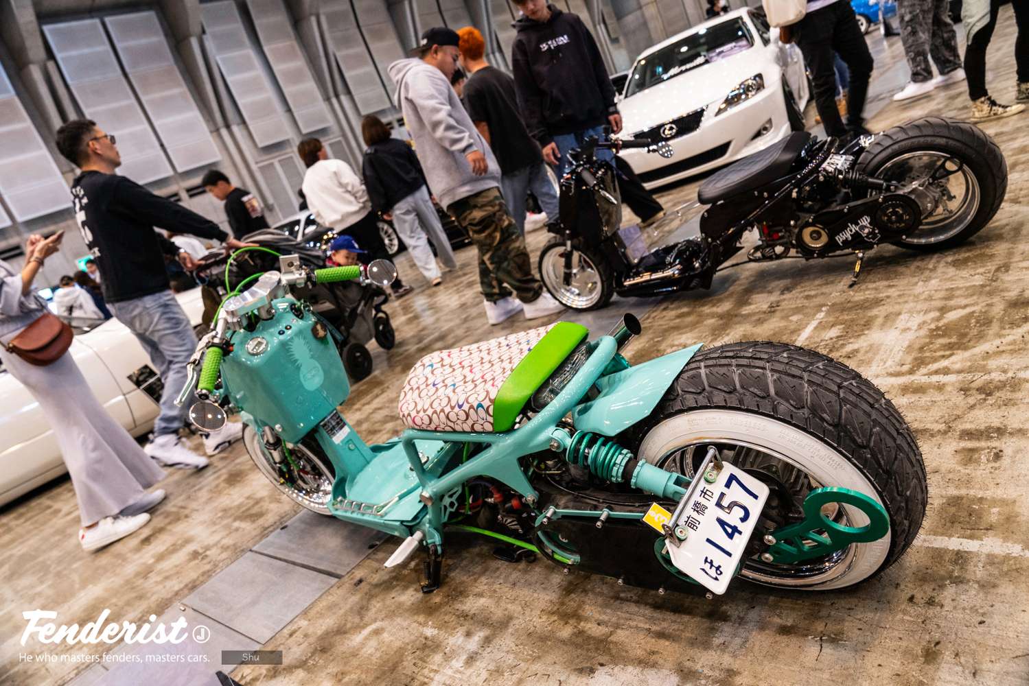 FENDERIST JAPAN spin-off event “FIXWELL” report. Cars and motorcycles on display.