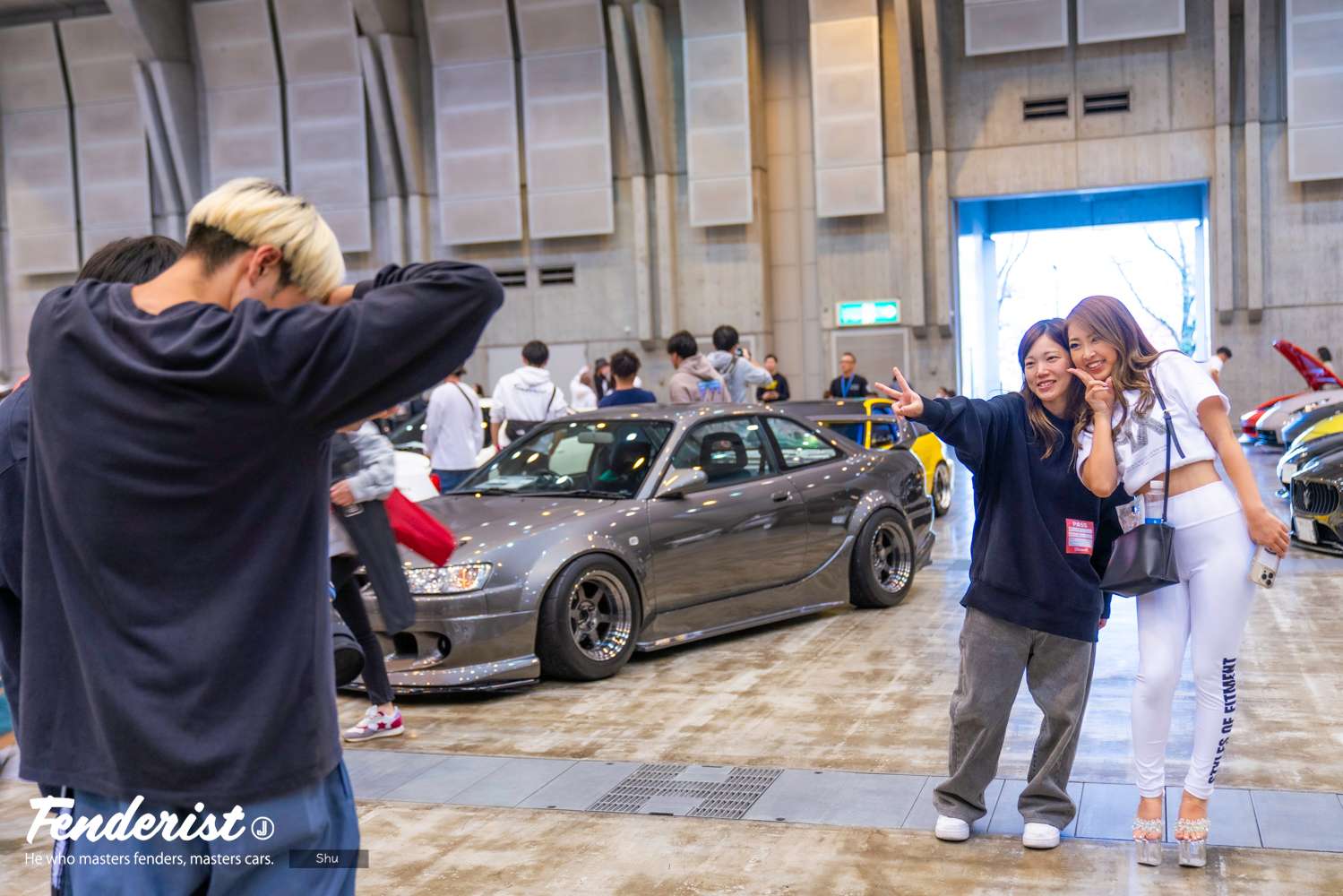 FENDERIST JAPAN spin-off event “FIXWELL” report. Cars and motorcycles on display.