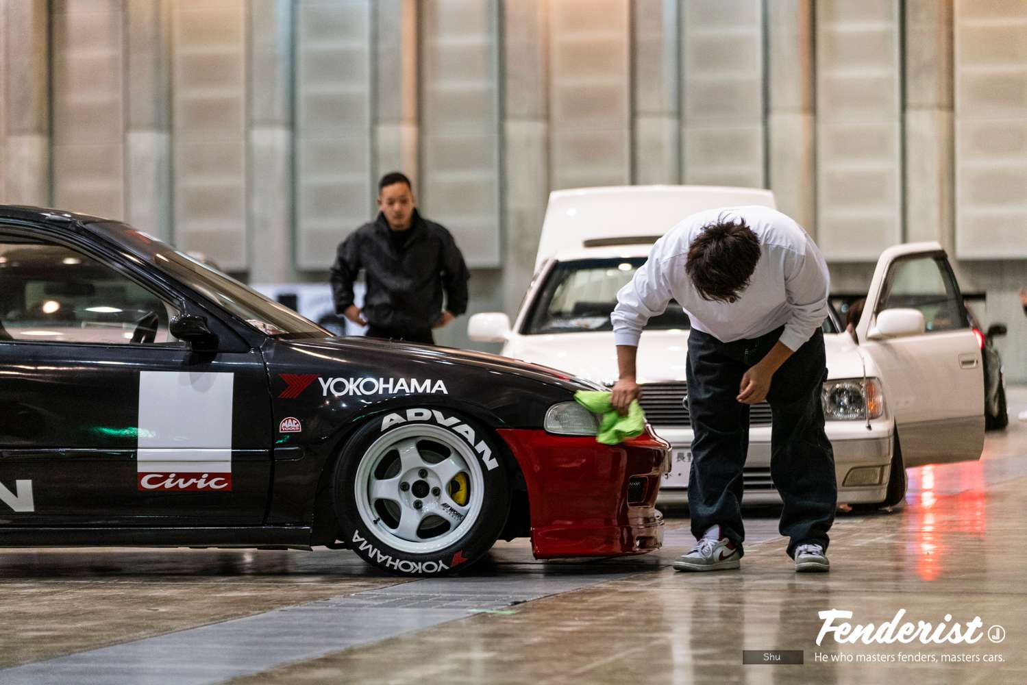 FENDERIST JAPAN spin-off event “FIXWELL” report. Cars and motorcycles on display.