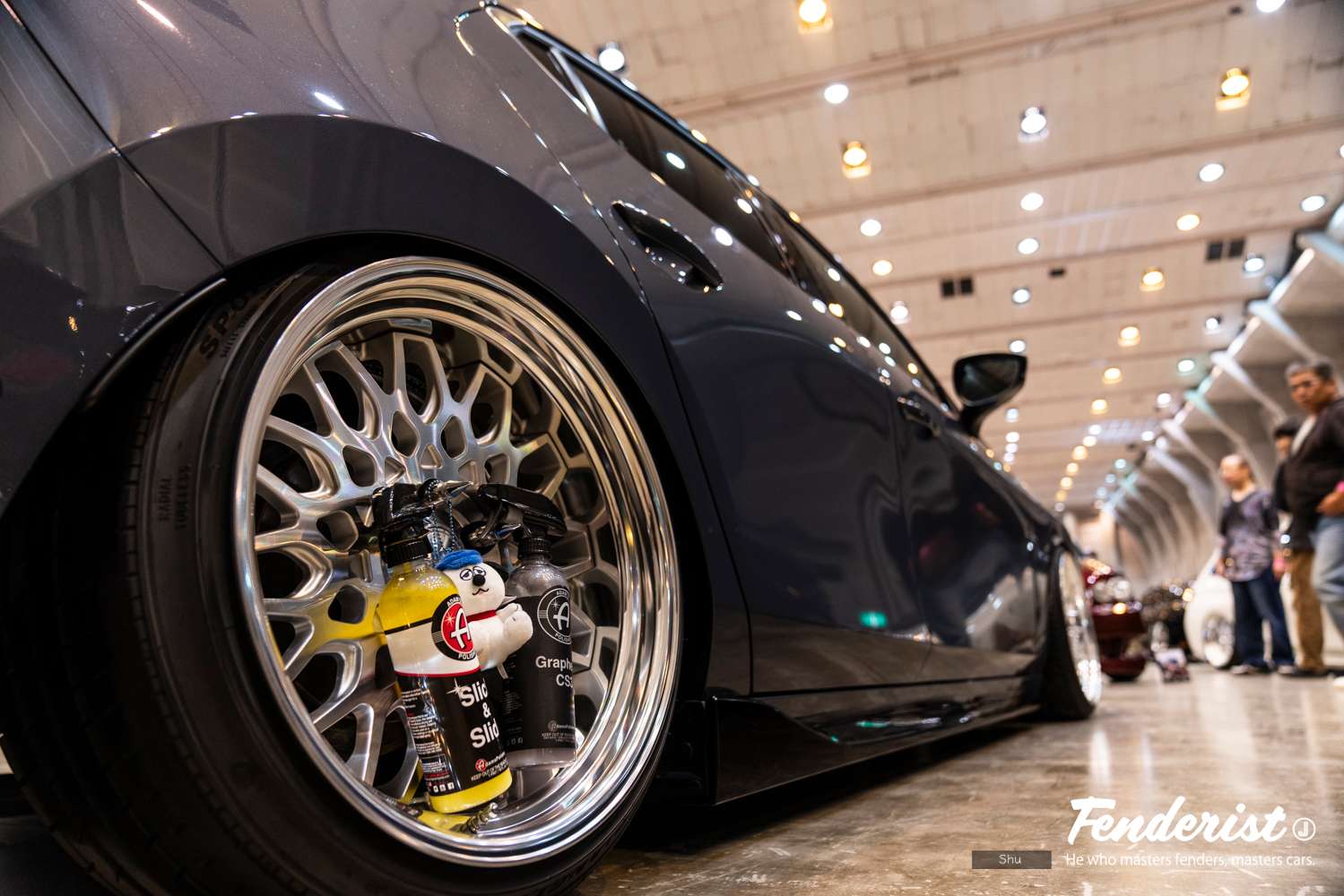 FENDERIST JAPAN spin-off event “FIXWELL” report. Cars and motorcycles on display.