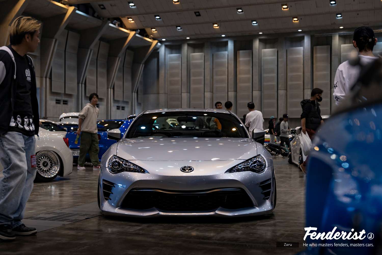 FENDERIST JAPAN spin-off event “FIXWELL” report. Cars and motorcycles on display.