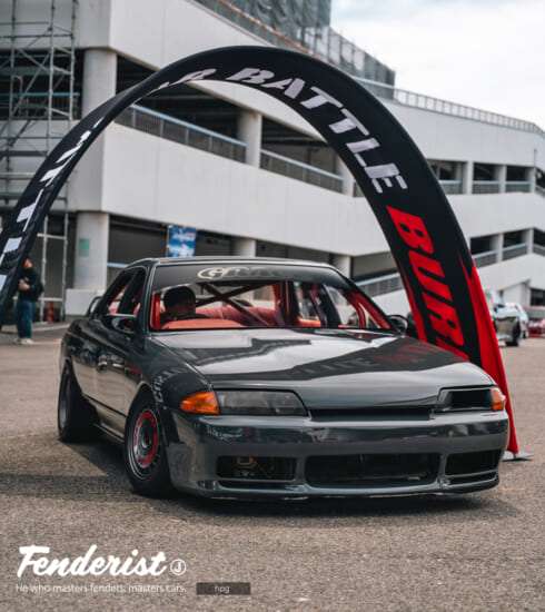 Custom car battle BURN held at FENDERIST