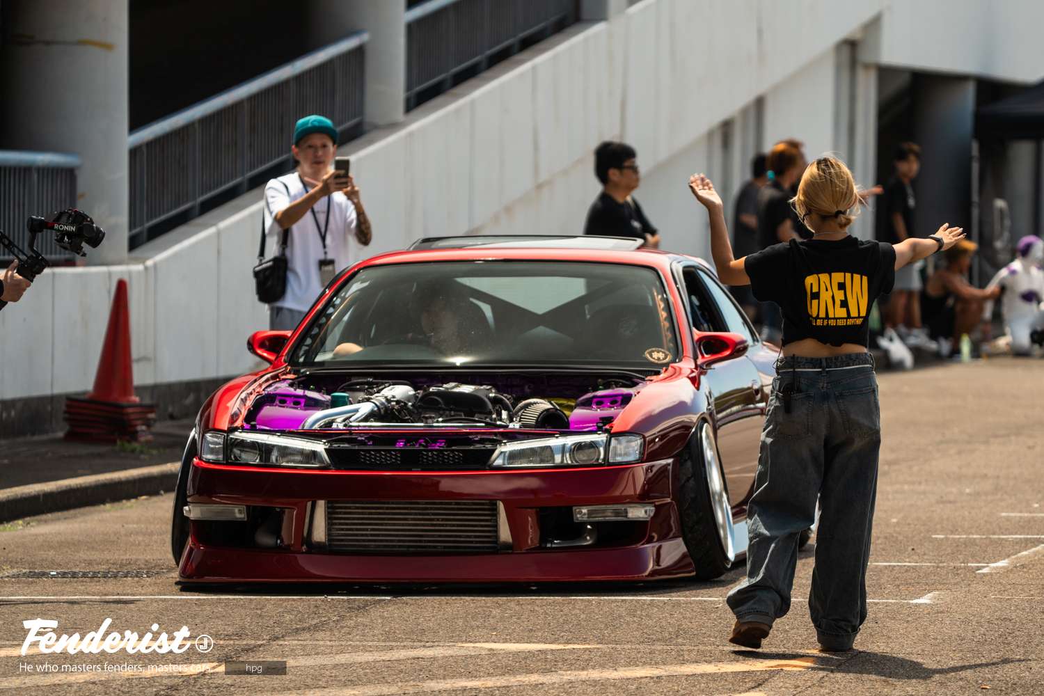 Custom car battle BURN held at FENDERIST