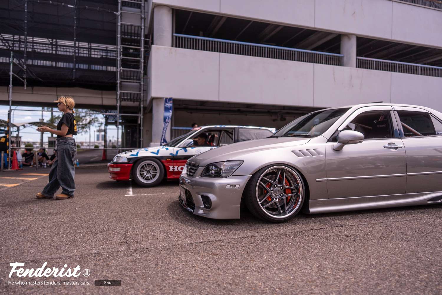 Custom car battle BURN held at FENDERIST