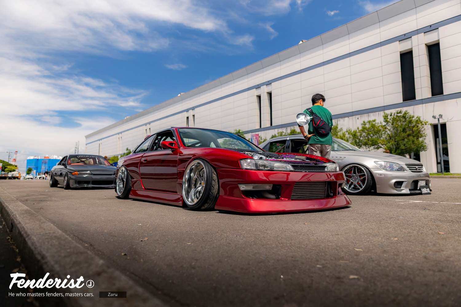Custom car battle BURN held at FENDERIST
